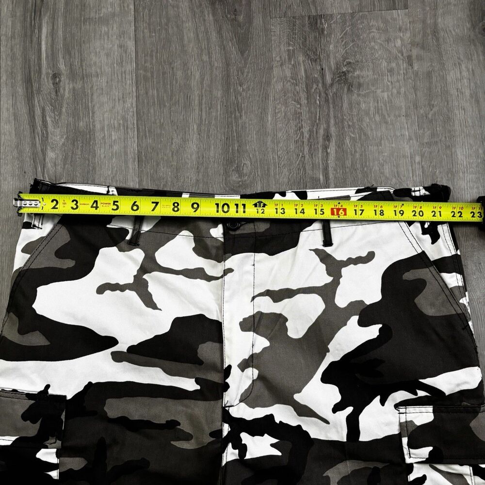 Rothco BDU Camo Long Shorts Men's Size 39 to 43 Adjustable Cargo RN 37572 - Picture 5 of 7